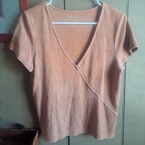 American Eagle Waffle Tee size Large. Color salmon.